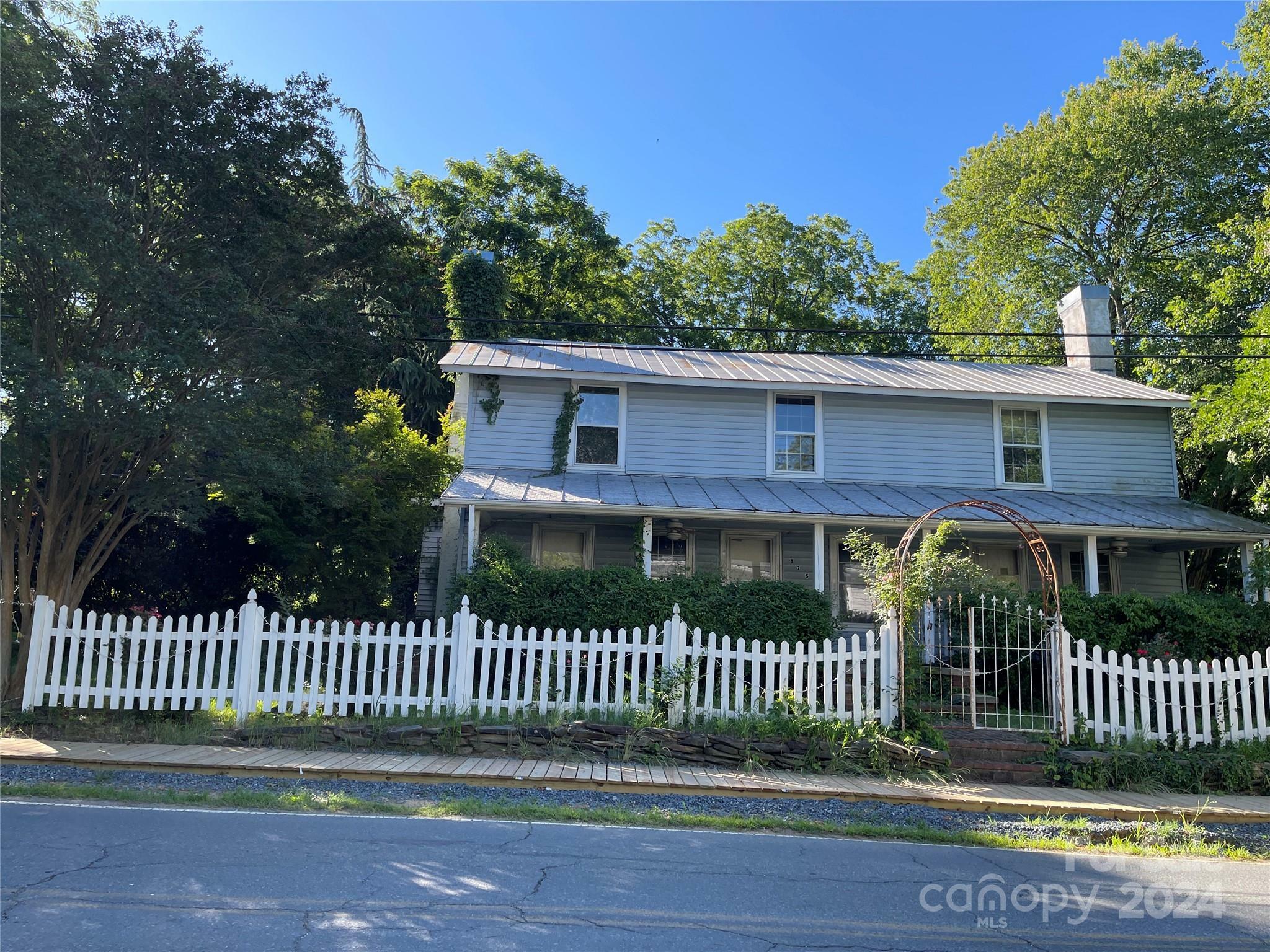 Property Photo:  875 St Stephens Church Road  NC 28071 