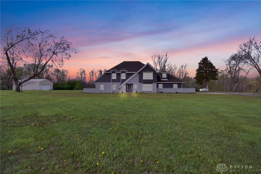 Property Photo: 3290 Seven Oaks Drive OH 45337