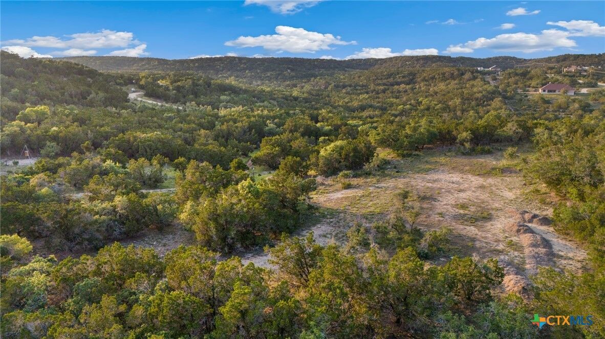 Property Photo: 1196 Senisa Way TX 78070