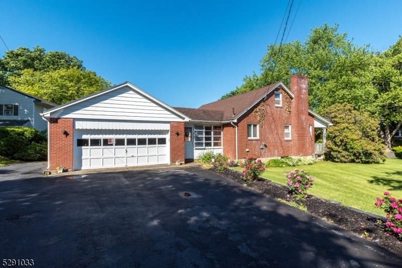 Property Photo:  629 Hillcrest Blvd  NJ 08865 