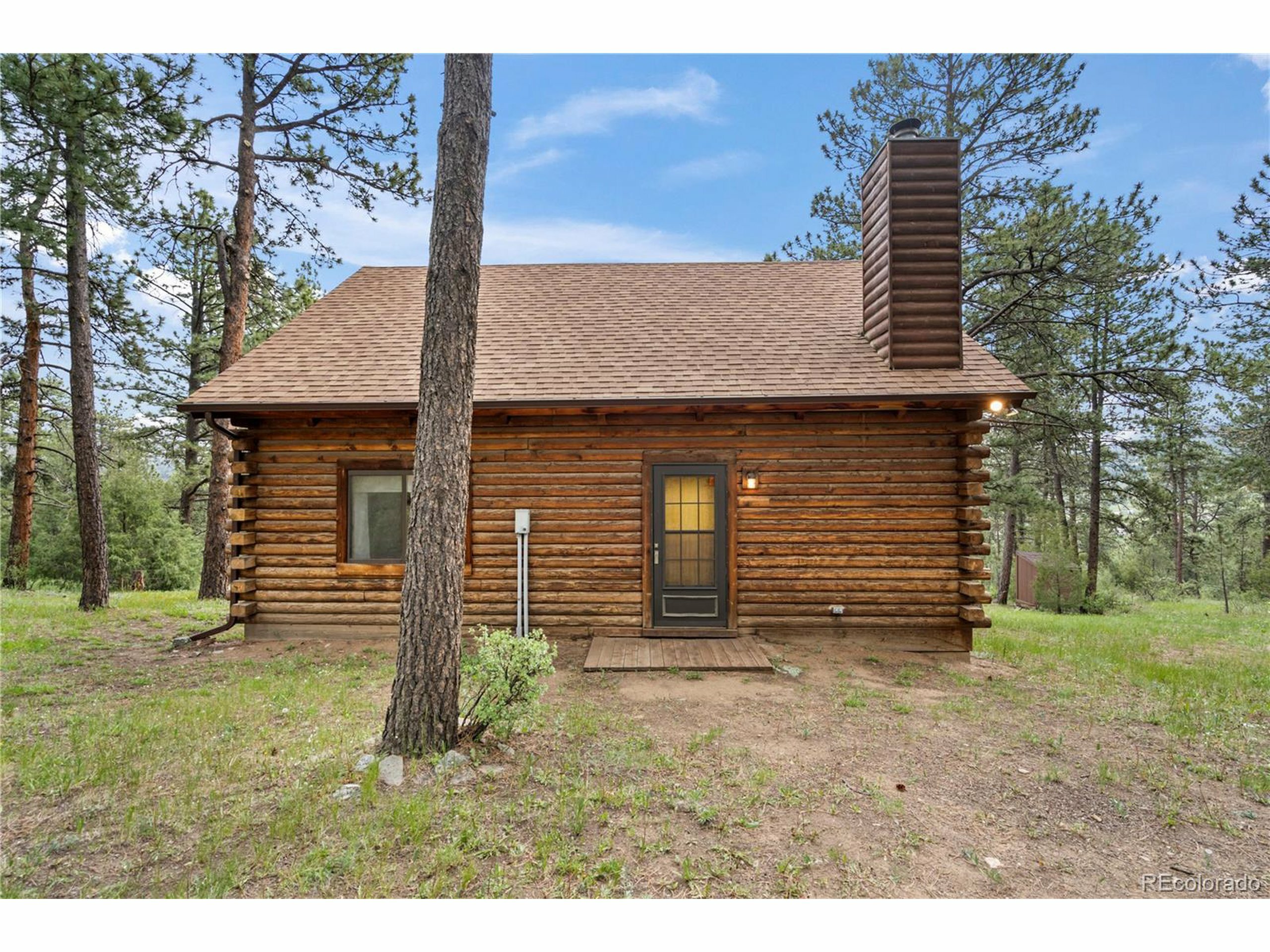 Property Photo:  2660 Storm Mountain Dr  CO 80515 