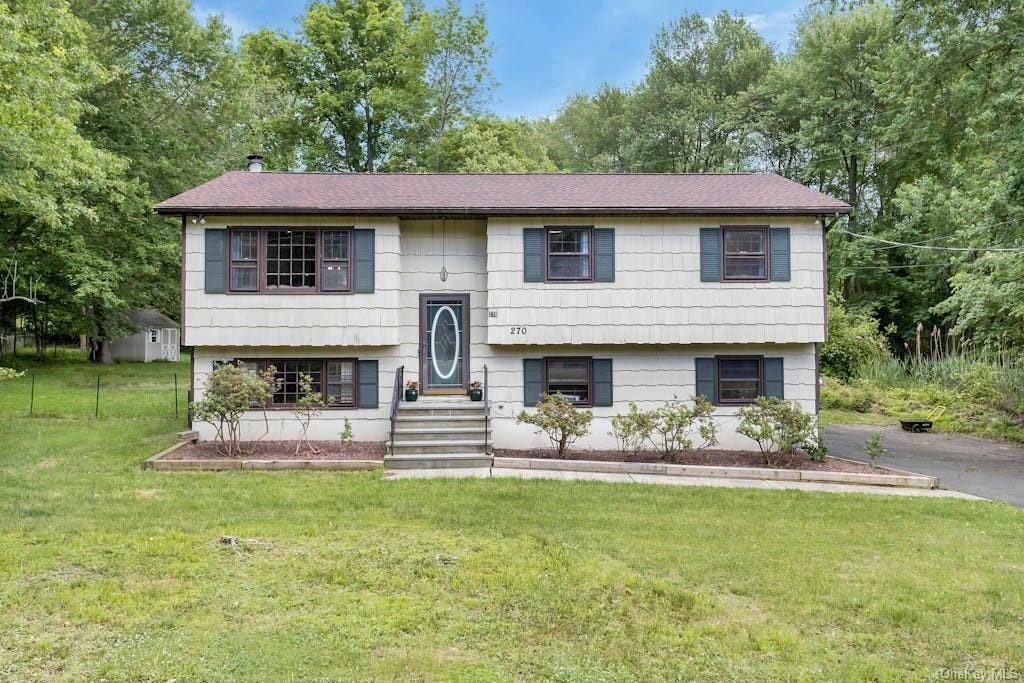 Property Photo:  270 Old Route 304  NY 10956 