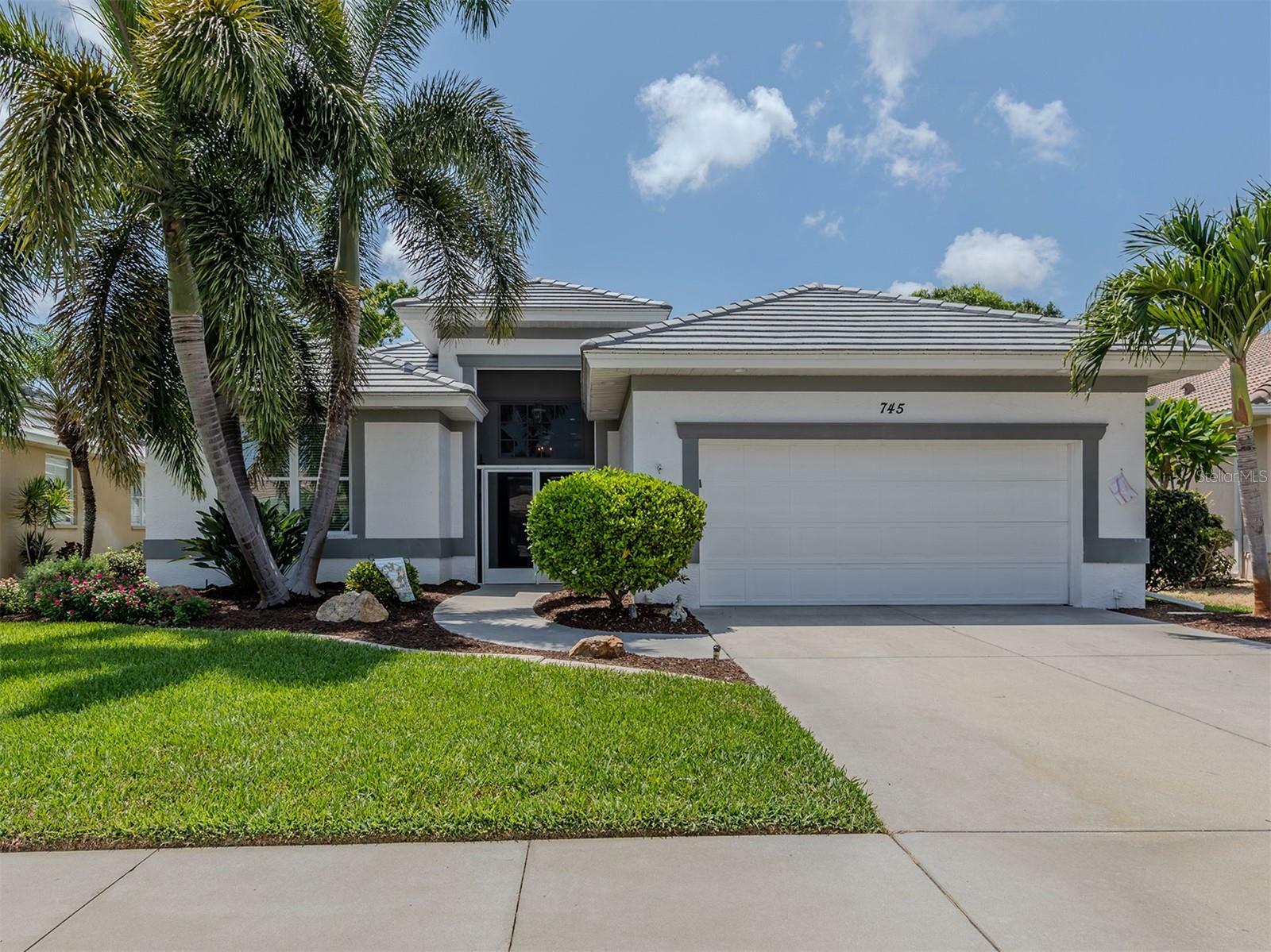 Property Photo:  745 Silk Oak Drive  FL 34293 