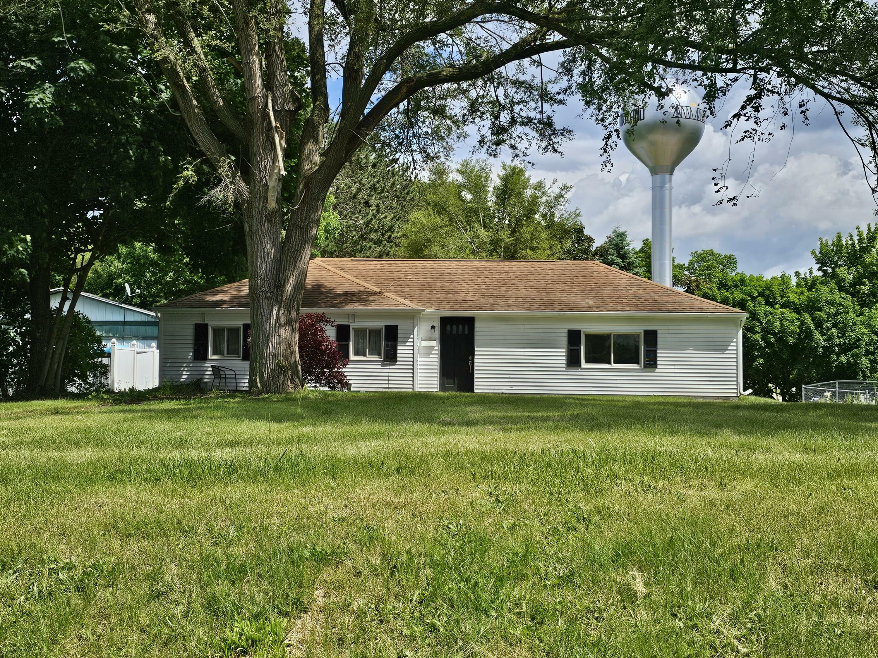 Property Photo:  431 Smith Street  MI 48875 