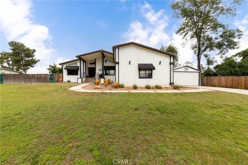 Property Photo:  2957 McAllister Street  CA 92503 