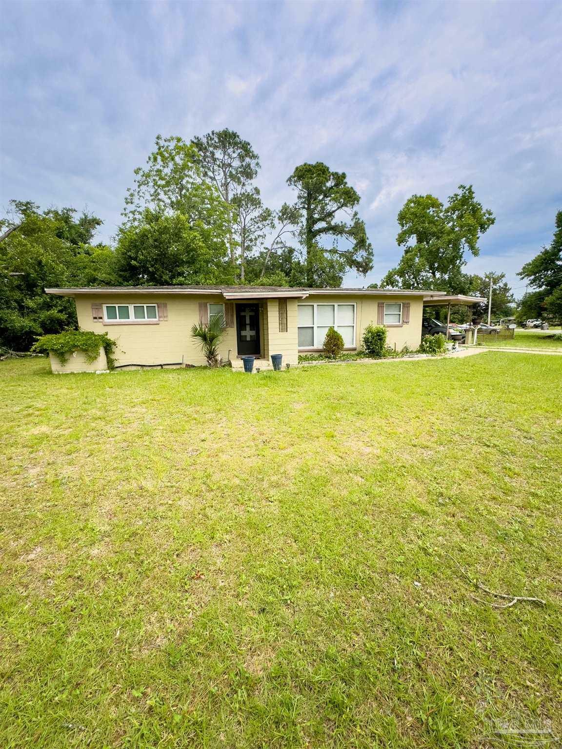 1000 Edison Dr  Pensacola FL 32505 photo