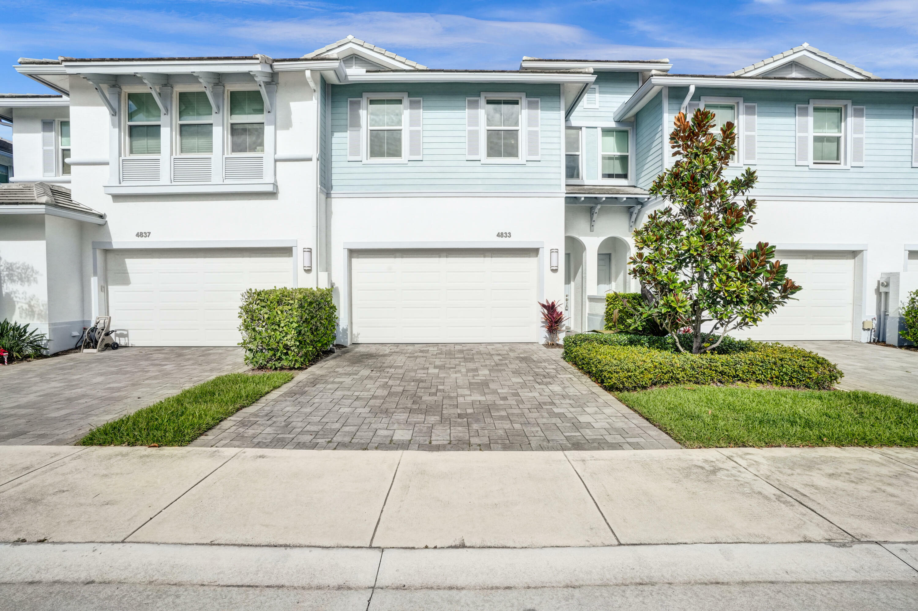 Property Photo:  4833 Pointe Midtown Road  FL 33418 