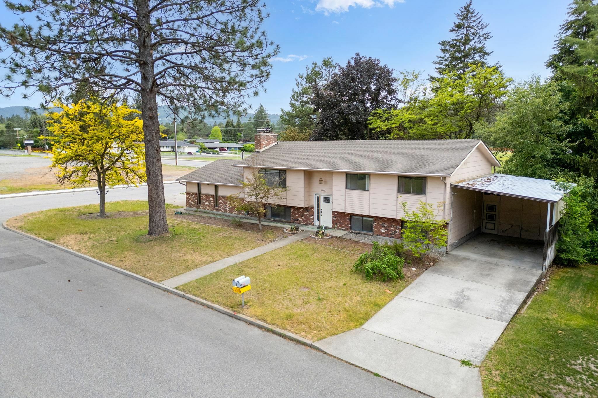 Property Photo:  11503 E Sunview Cir  WA 99206 