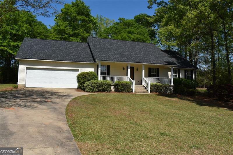 Property Photo:  120 Scarlett Way  GA 31061 