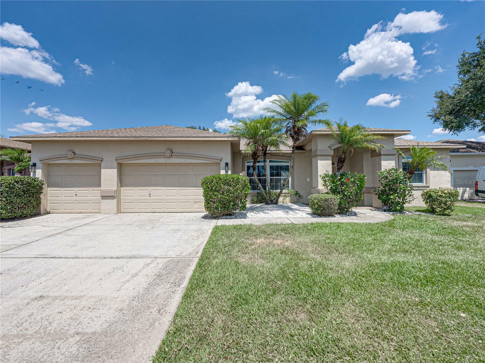 Property Photo: 4403 Blantyre Place FL 33596