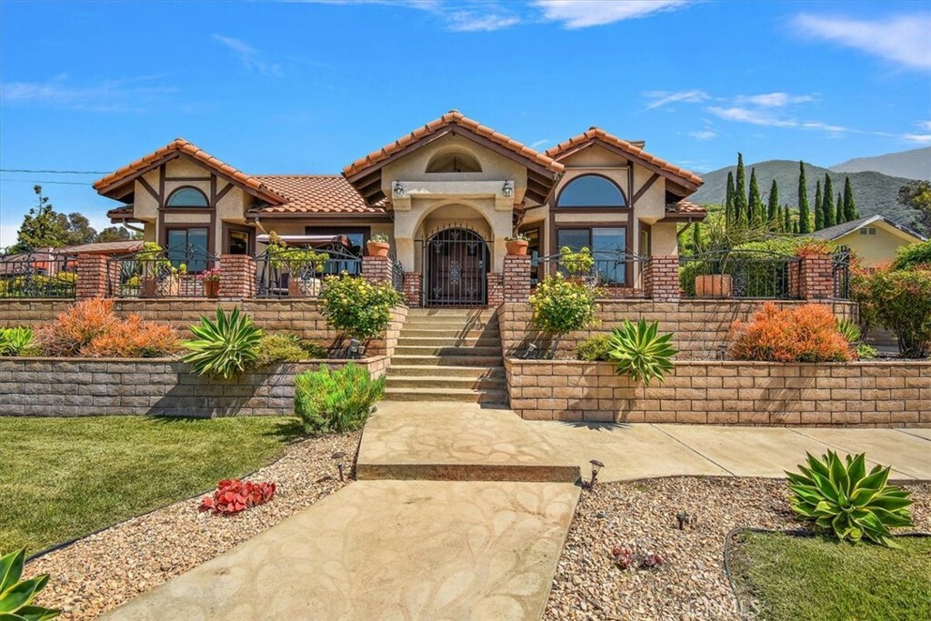 Property Photo:  18080 Rancho Avenue  CA 92407 