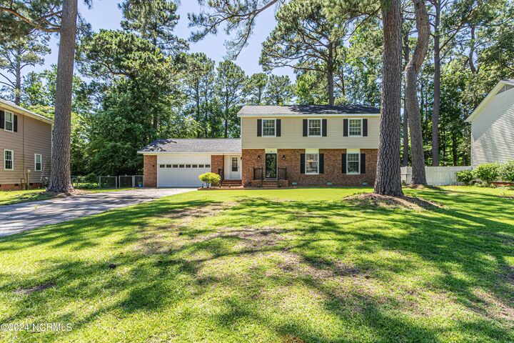 Property Photo: 215 Nottingham Road NC 28546