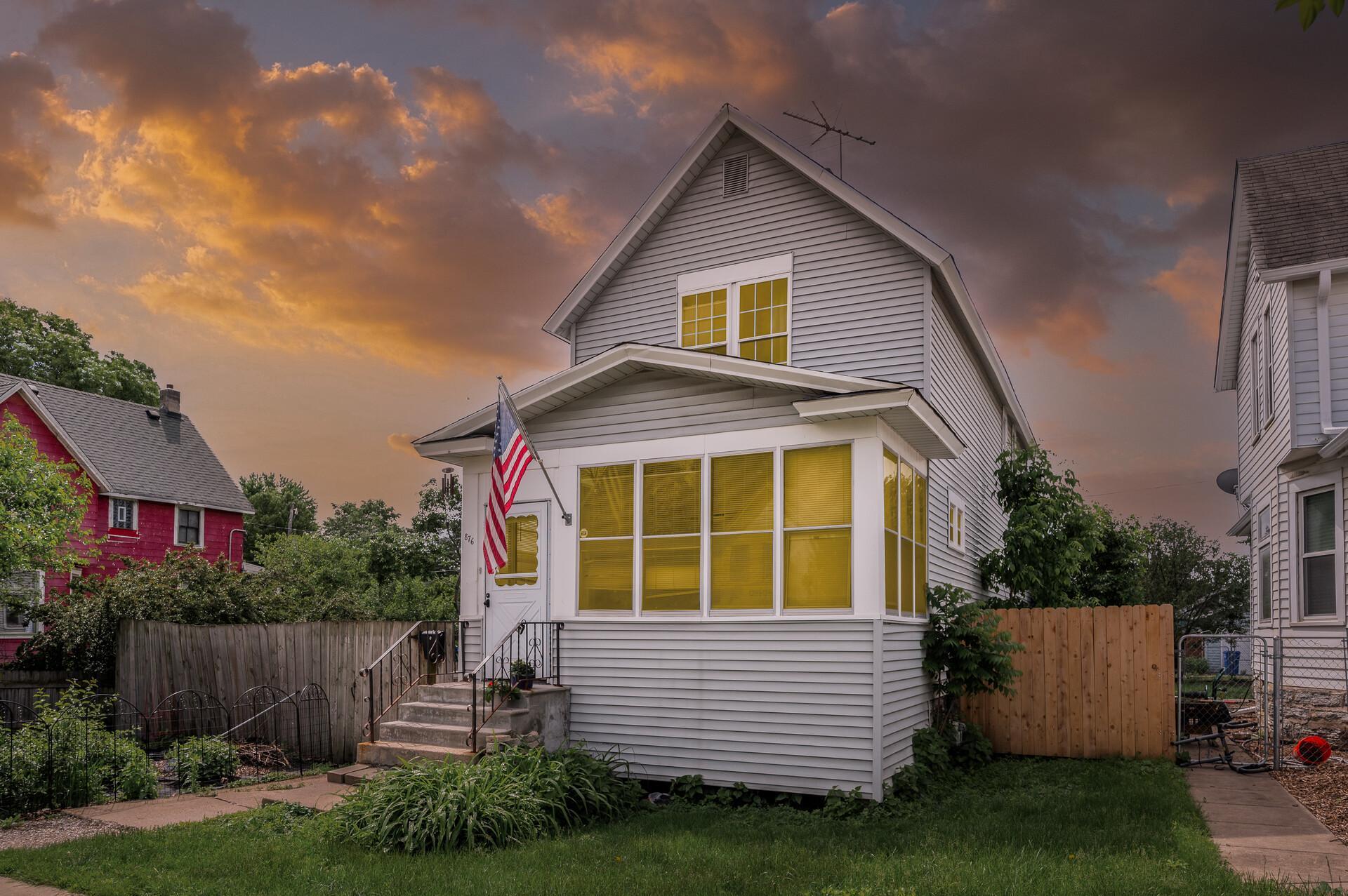 Property Photo: 876 Tuscarora Avenue MN 55102
