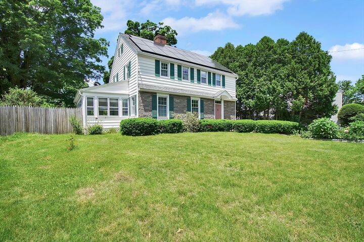 Property Photo: 194 High St MA 01301