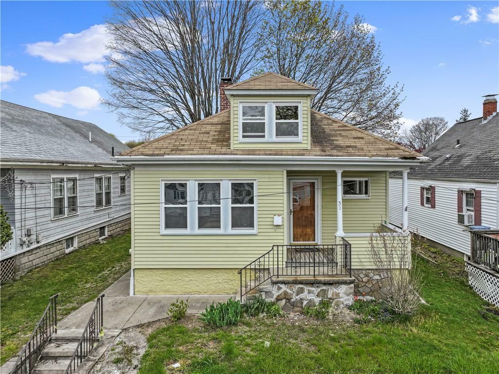 Property Photo:  31 Peach Hill Avenue  RI 02911 