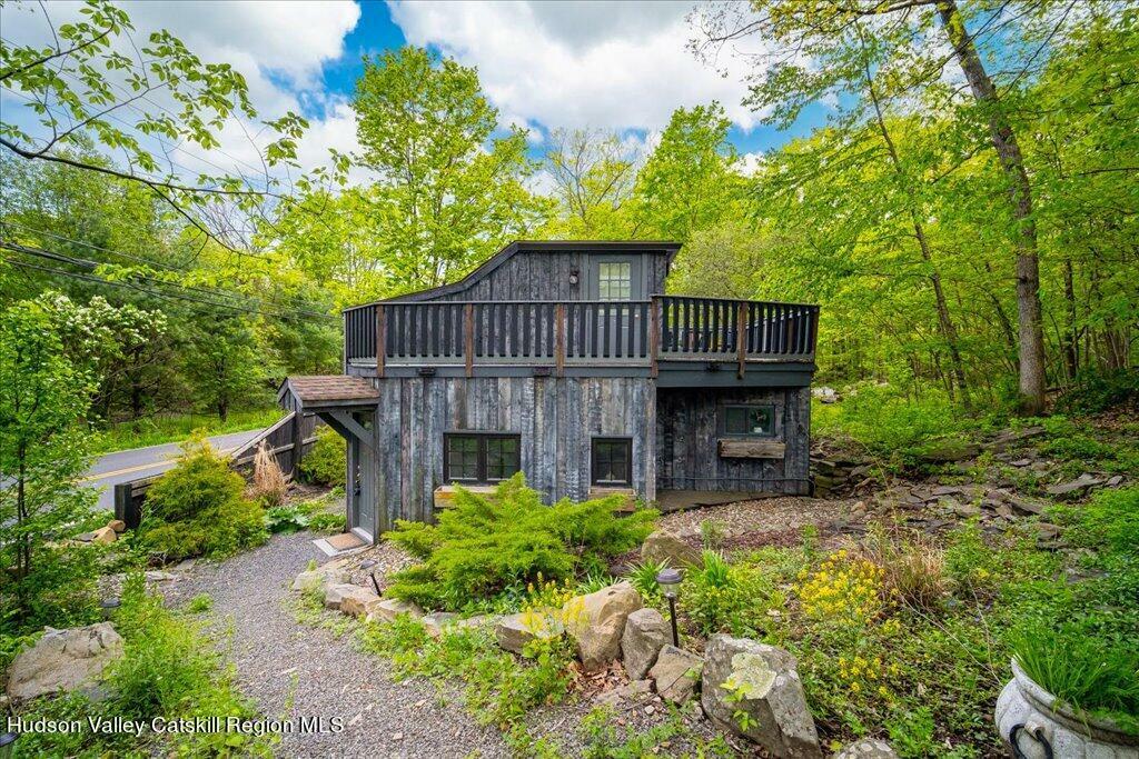 Property Photo:  1143 Sawkill  NY 12401 