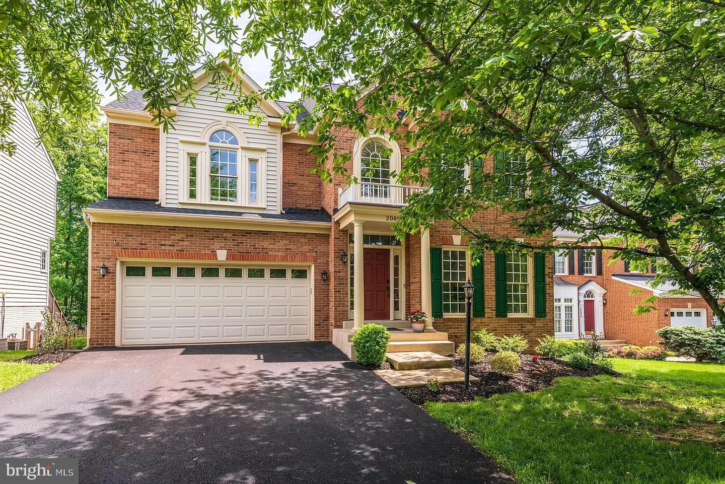 Property Photo:  20894 Laurel Leaf Court  VA 20147 
