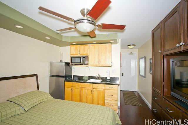 Property Photo:  134 Kapahulu Avenue 505  HI 96815 