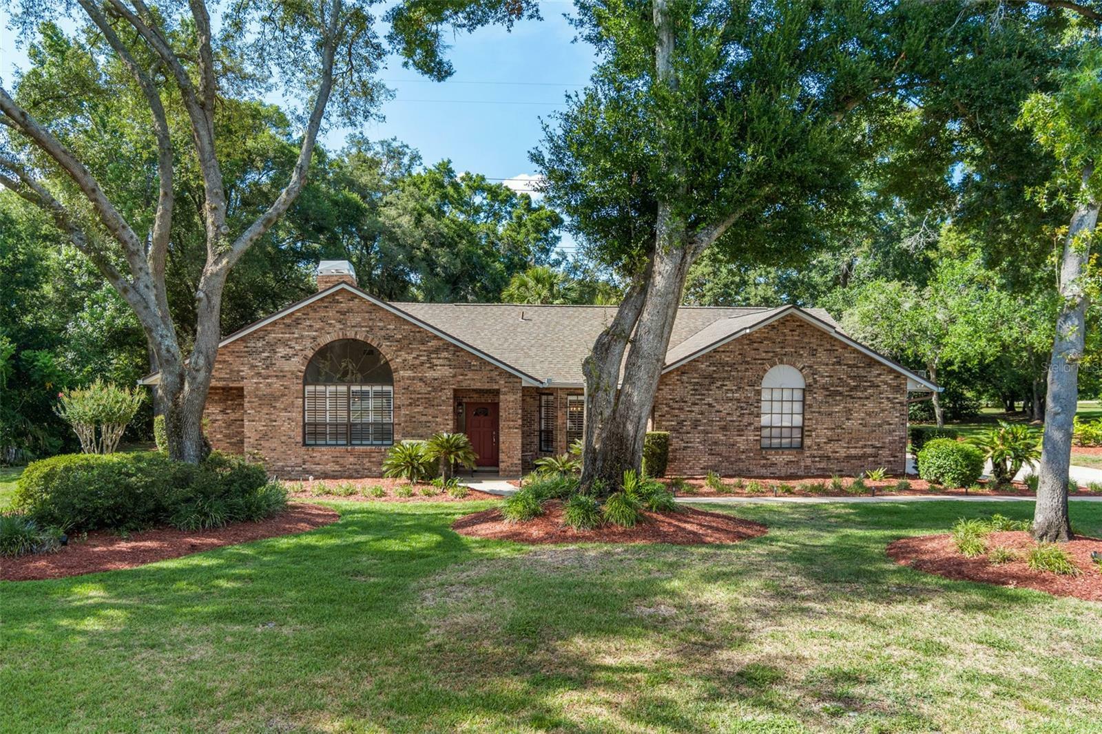 Property Photo: 1702 Markham Glen Circle FL 32779