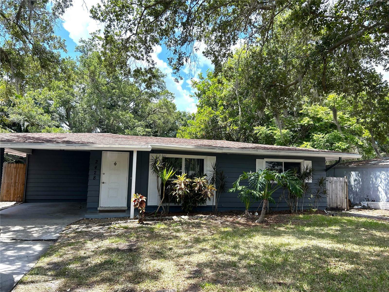 Property Photo:  2428 Waldemere Street  FL 34239 