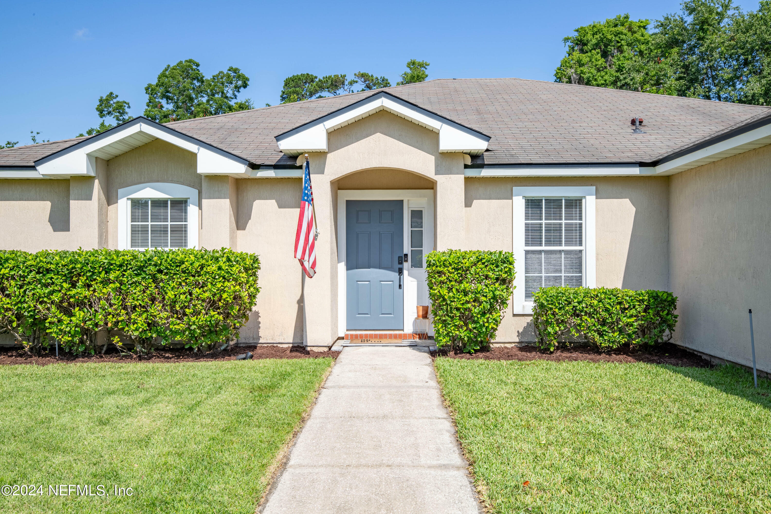 Property Photo:  11370 Silver Key Drive  FL 32218 