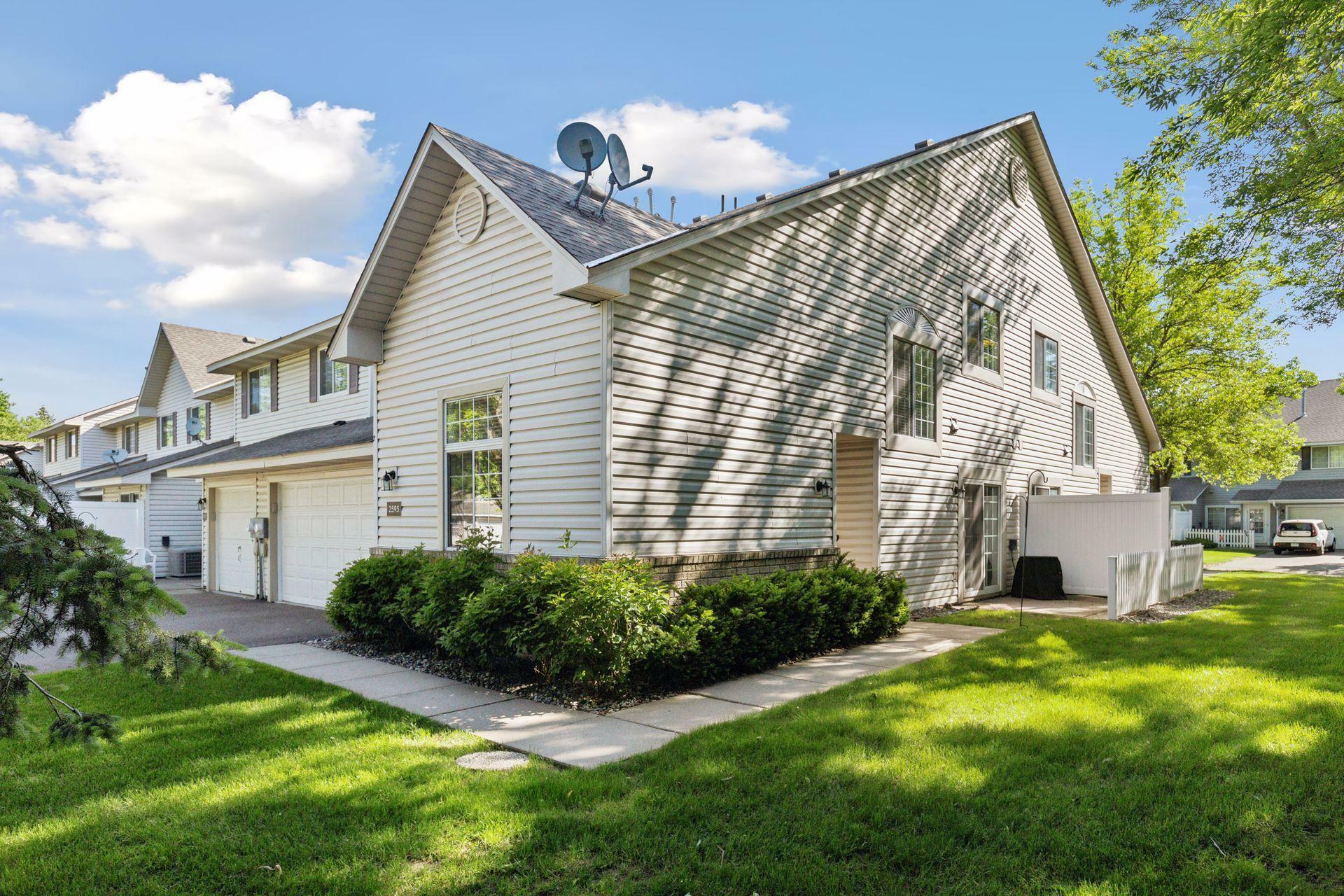 Property Photo:  2595 Concord Way  MN 55120 