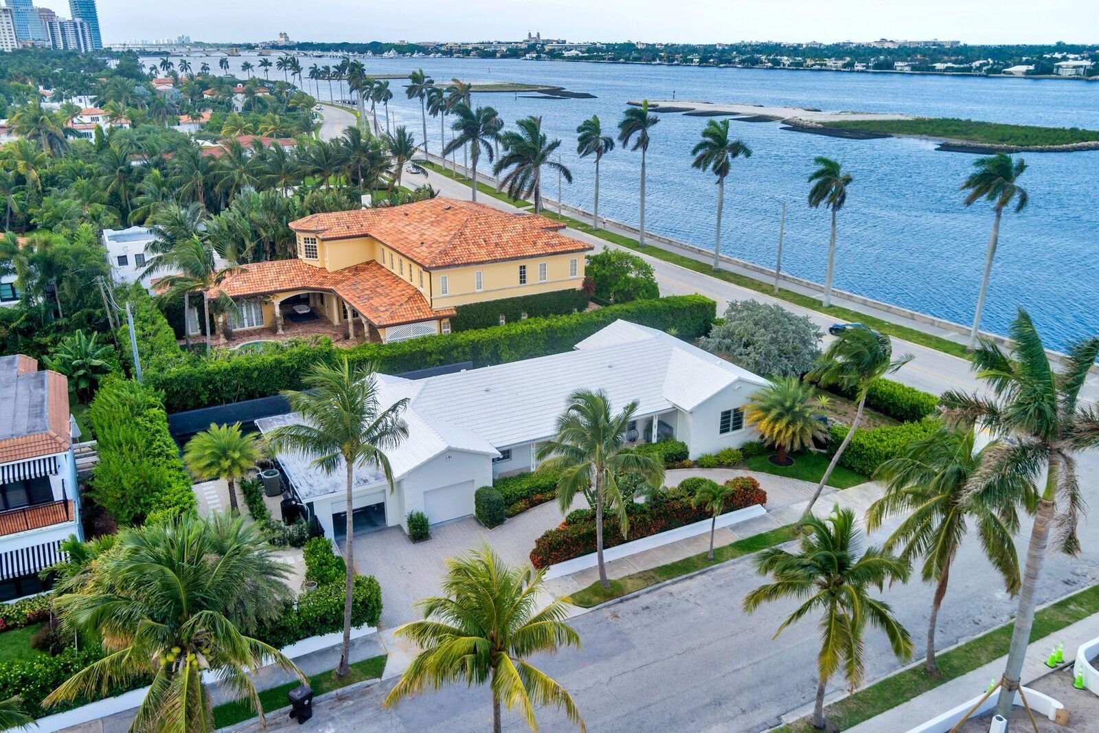 Property Photo: 185 Almeria Road FL 33405