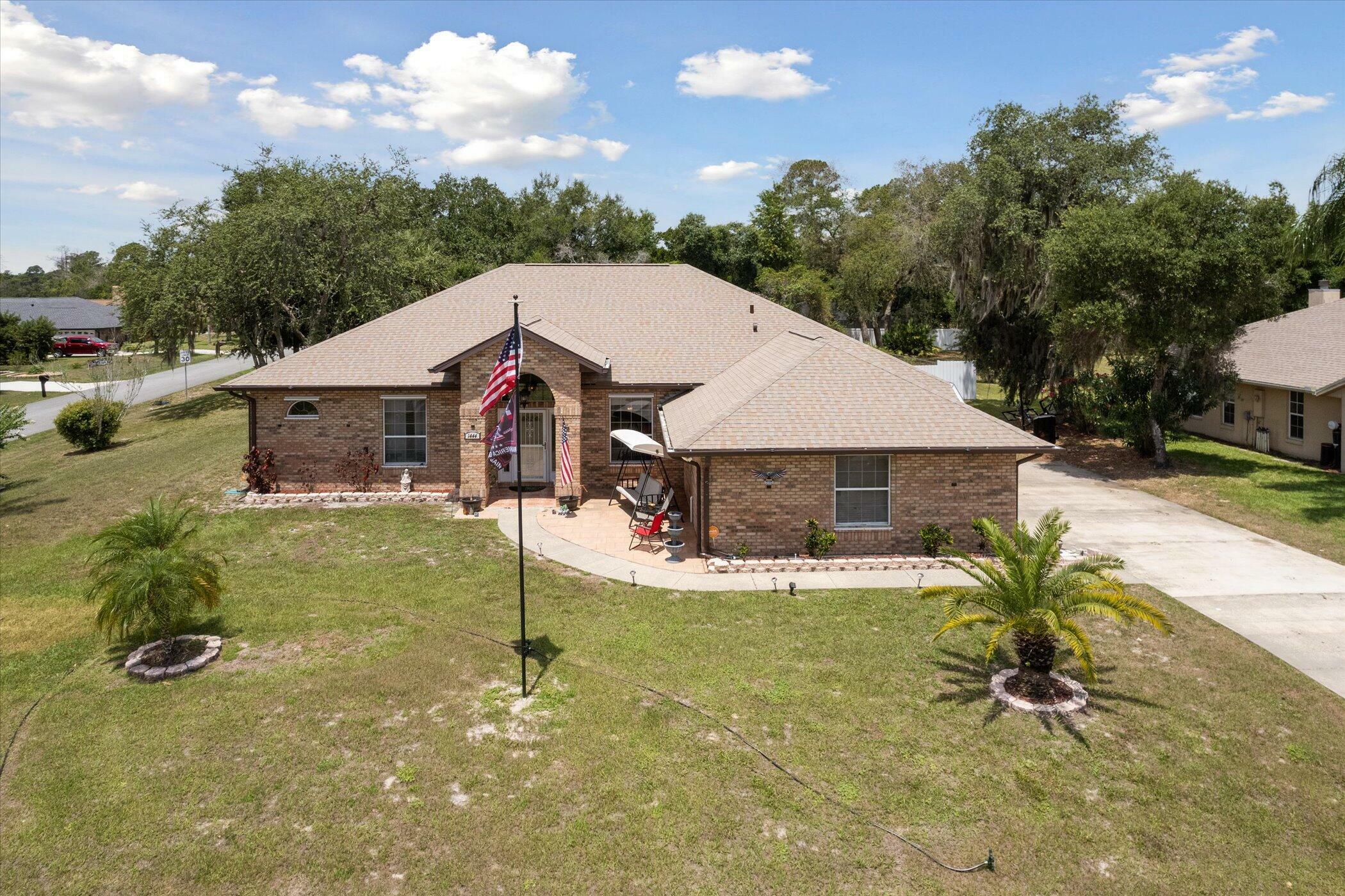 Property Photo:  1444 Waterview Drive  FL 32738 