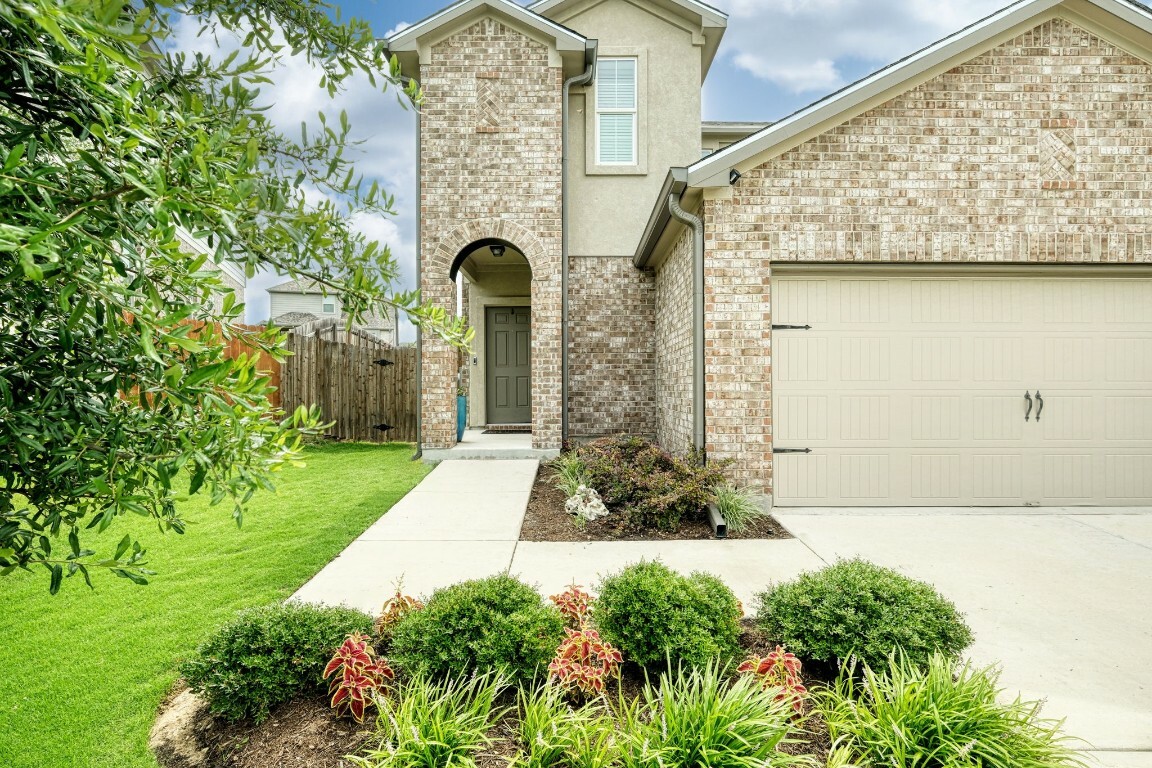 Property Photo:  7904 Autumn Moor Bend  TX 78645 