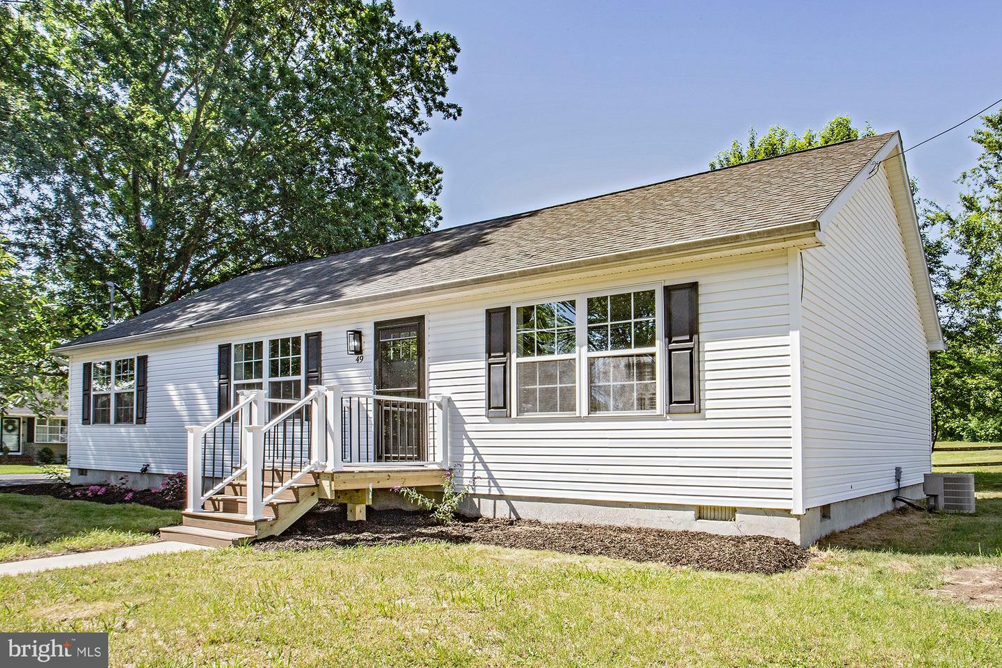 Property Photo:  49 Kansas Road  NJ 08070 