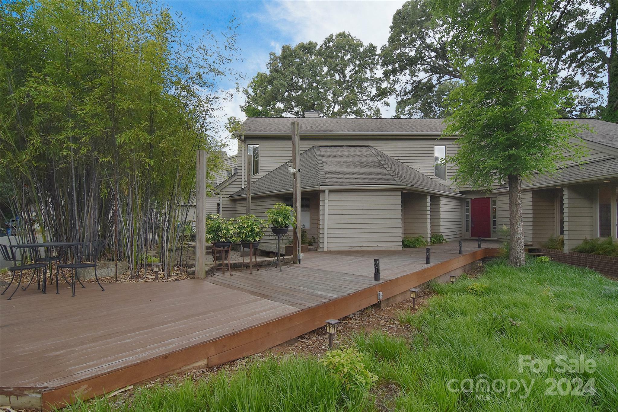 Property Photo:  9625 Surface Hill Road  NC 28227 