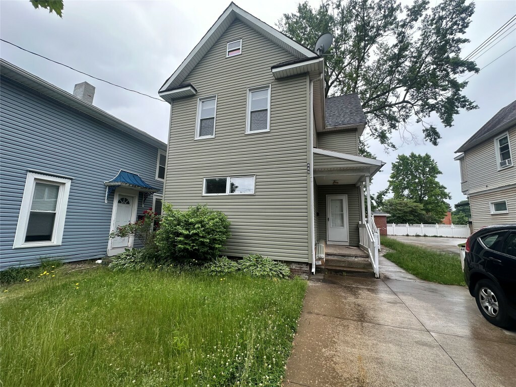 Property Photo:  449 W 5th Street  PA 16507 