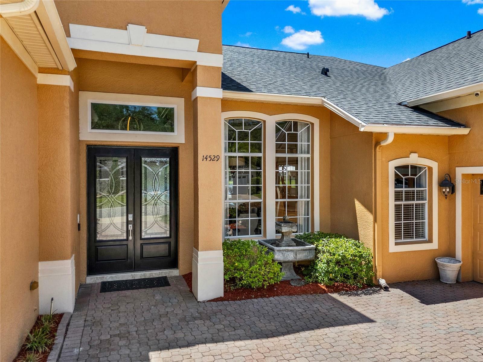 Property Photo:  14529 Braddock Oak Drive  FL 32837 