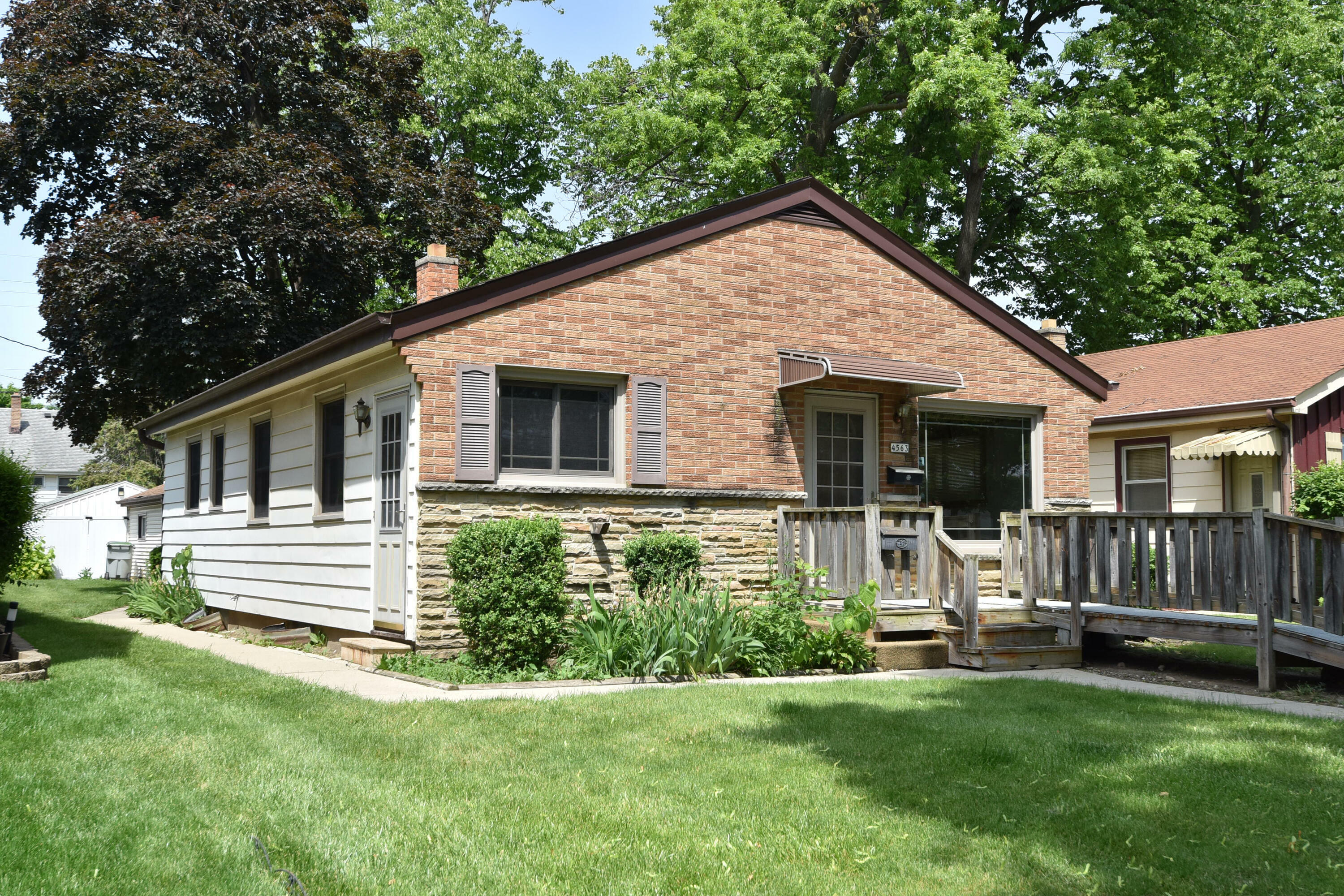 Property Photo: 4563 N 69th St WI 53218
