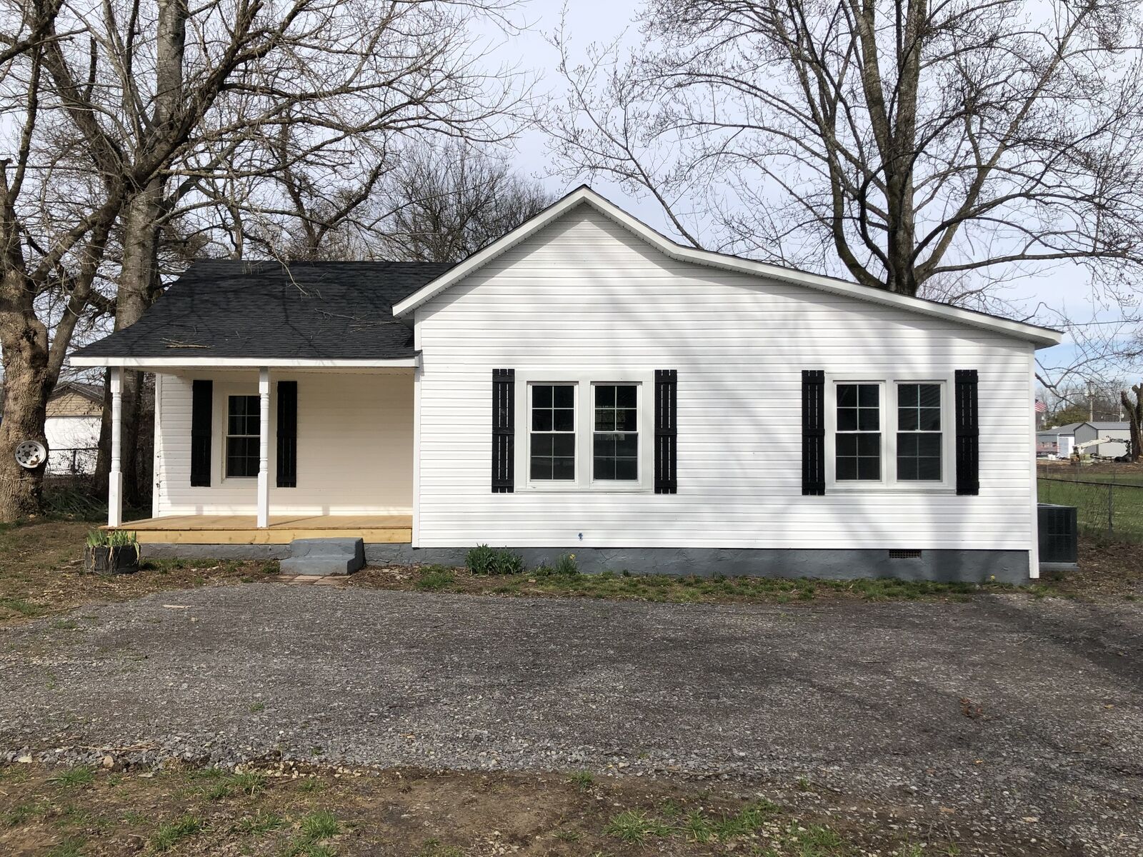 Property Photo: 512 Wheeler St TN 37388