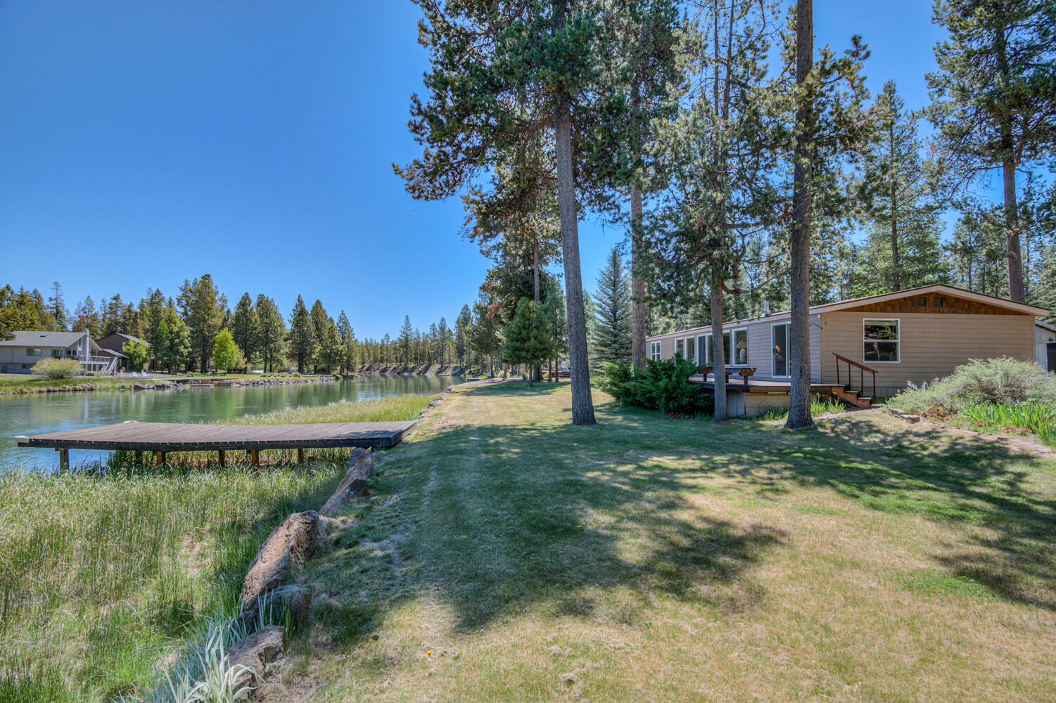 Property Photo:  17145 Merganser Drive  OR 97707 