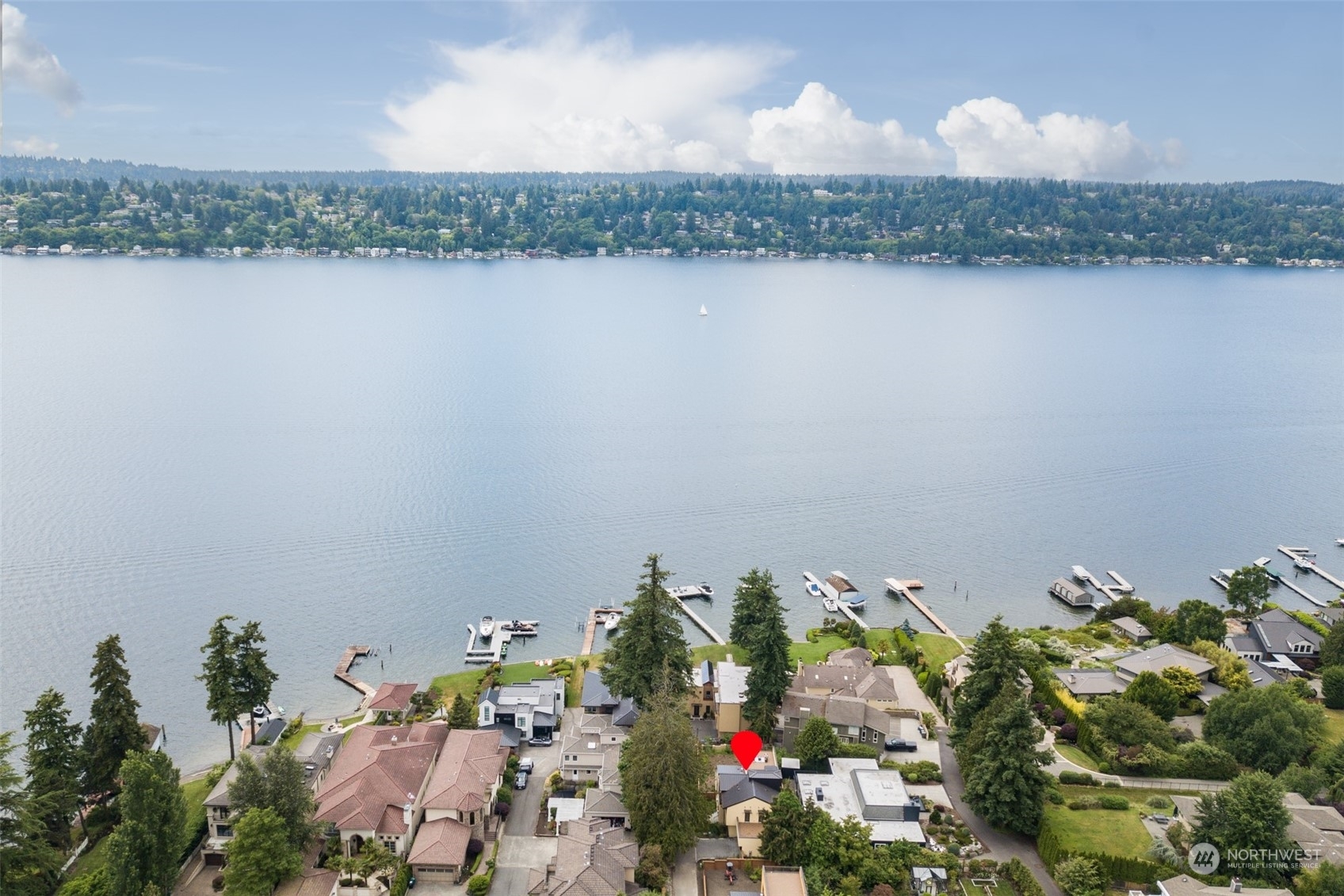 Property Photo:  13327 Holmes Point Drive NE  WA 98034 