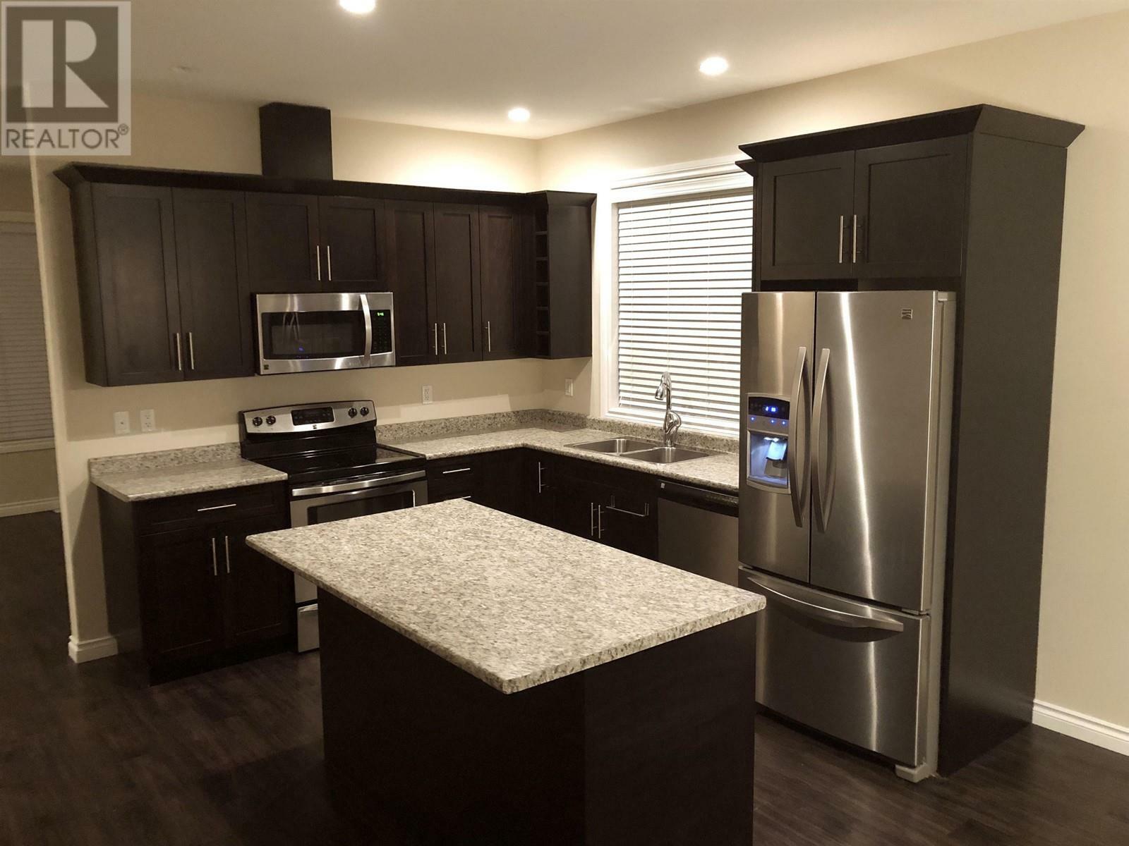 Photo de la propriété: 8340 87 Avenue BC V1J 0K8