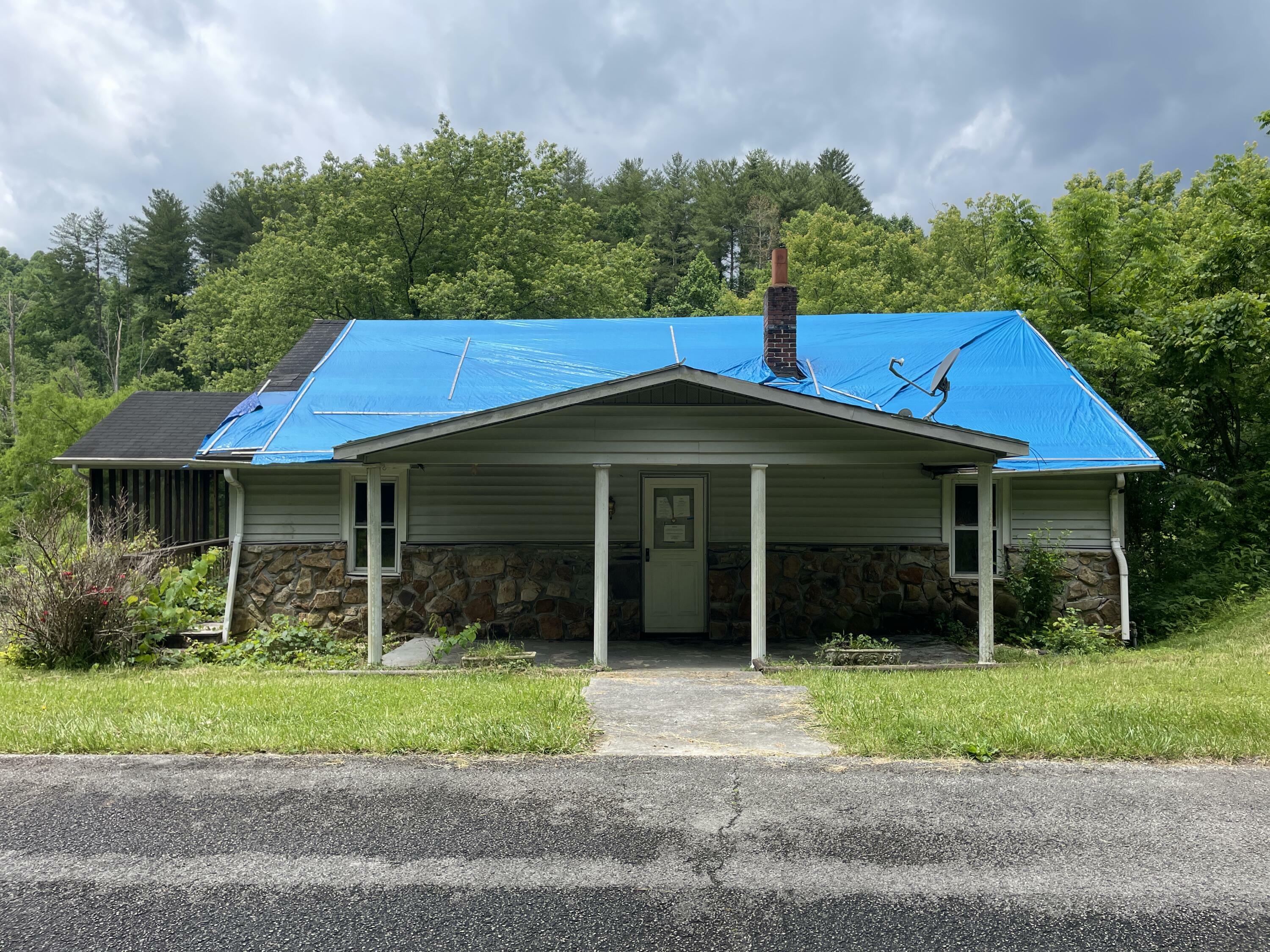 Property Photo:  299 Warren Loop Drive  KY 40734 