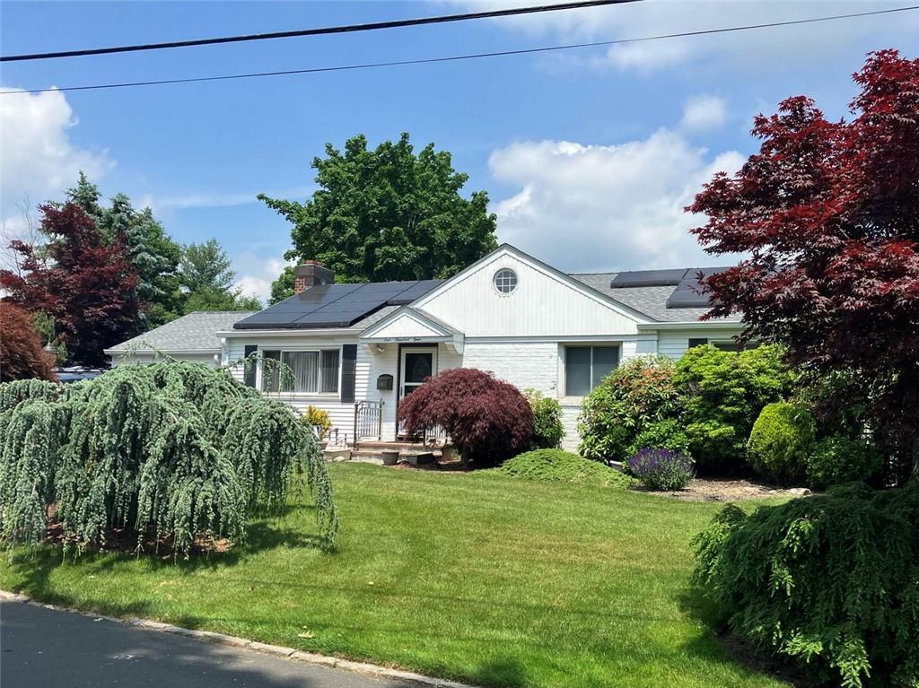 Property Photo:  104 Holbrooke Road  NY 10605 