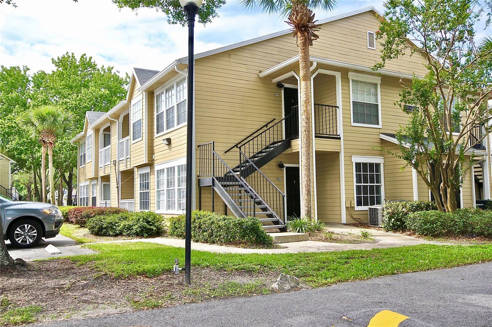 Property Photo:  1085 S Hiawassee Road 513  FL 32835 