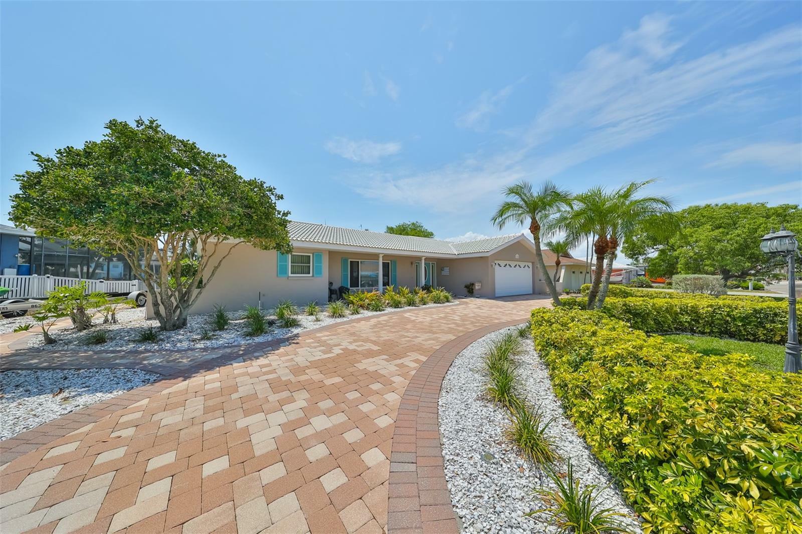 Property Photo:  6345 Cocoa Lane  FL 33572 