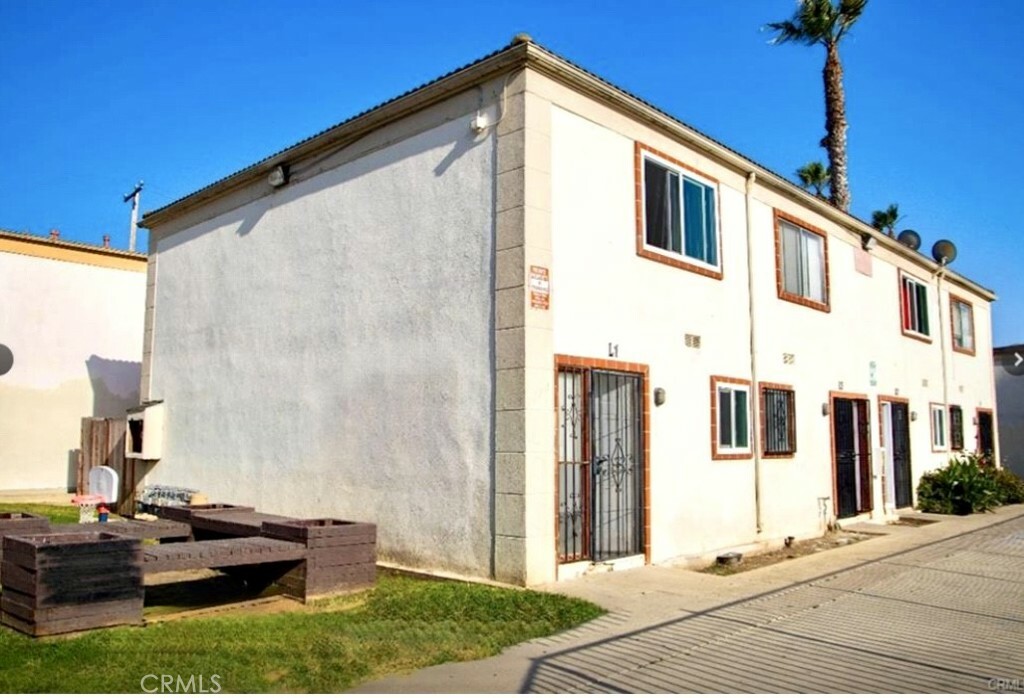 1000 E Bishop Street L1  Santa Ana CA 92701 photo