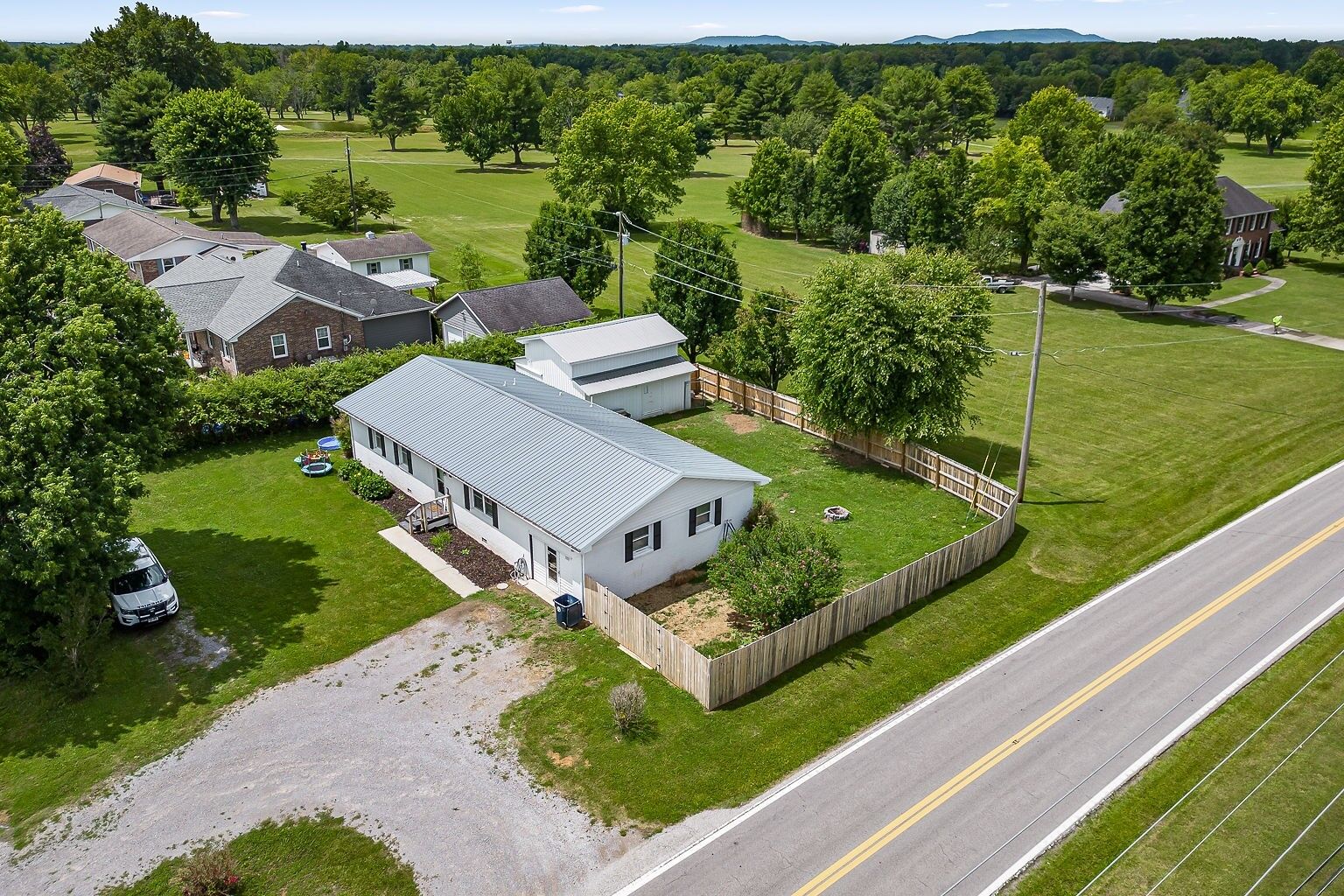 Property Photo: 599 Pack Cir TN 37166