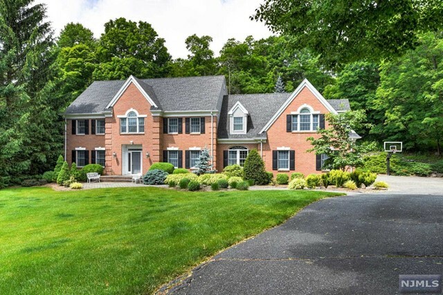 798 W Shore Drive  Kinnelon Borough NJ 07405 photo