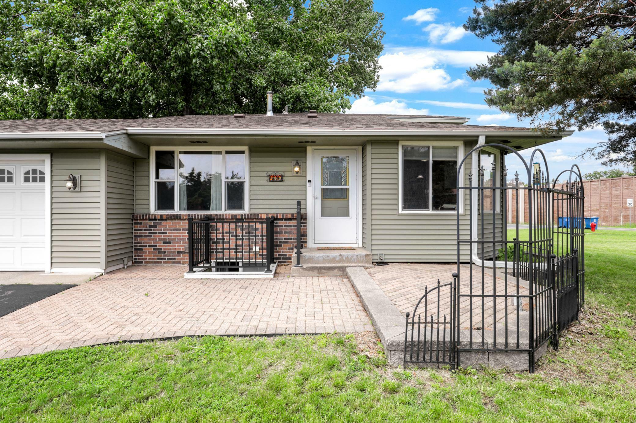 Property Photo:  800 W 136th Street  MN 55337 