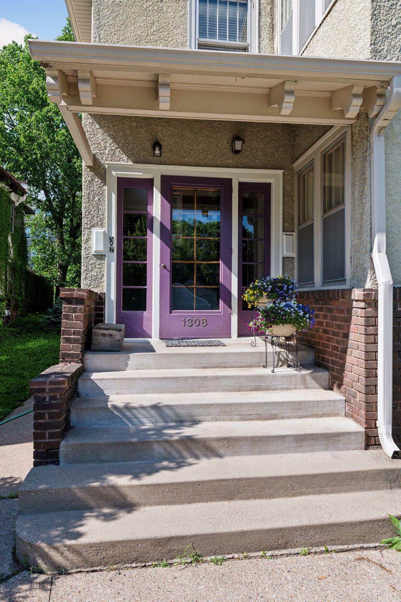 Property Photo:  1308 Douglas Avenue 2  MN 55403 