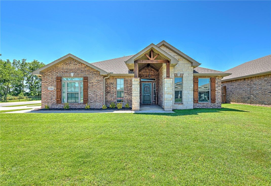 Property Photo:  5901 NW Sherman Street  AR 72713 