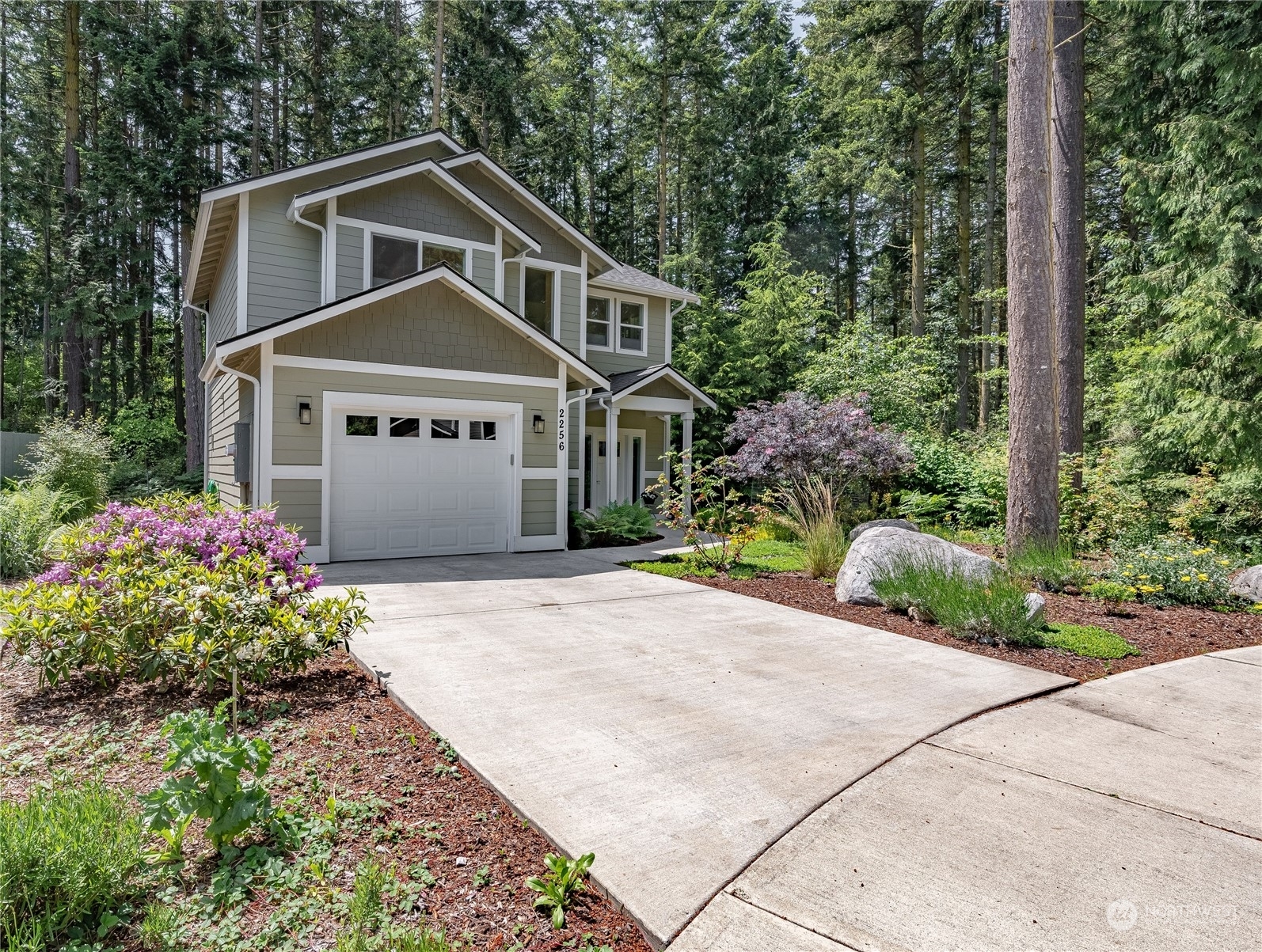 Property Photo:  2256 W Rosecrans Court  WA 98368 