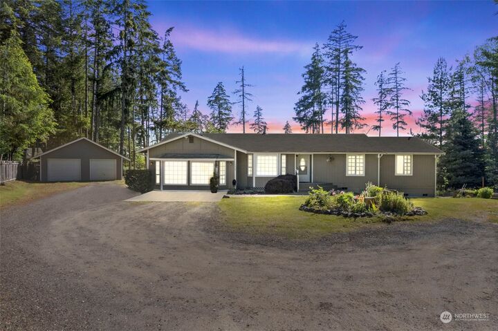 14904 121st Street NW  Gig Harbor WA 98329 photo